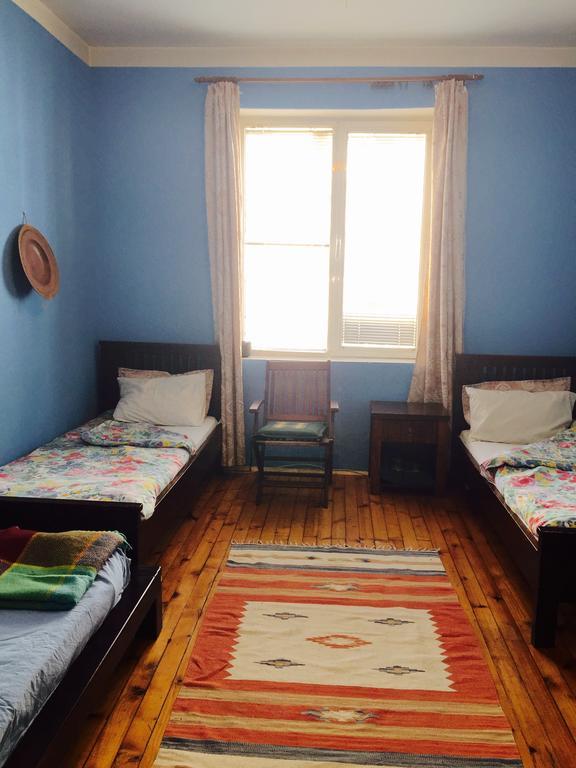 Interhost Guest Rooms And Apartments София Экстерьер фото