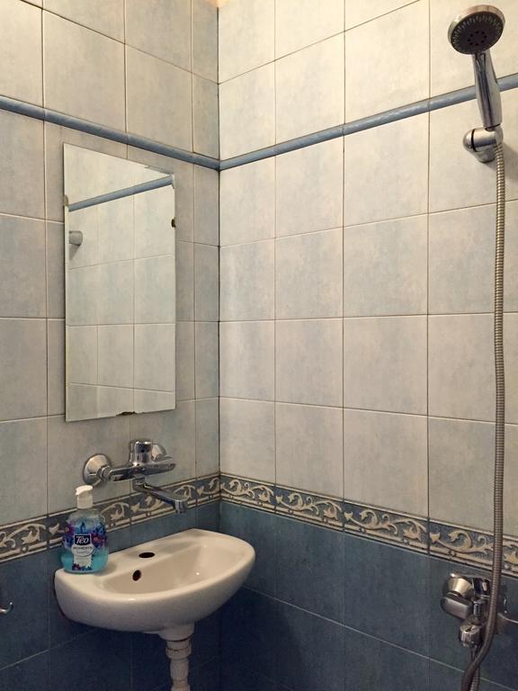 Interhost Guest Rooms And Apartments София Экстерьер фото