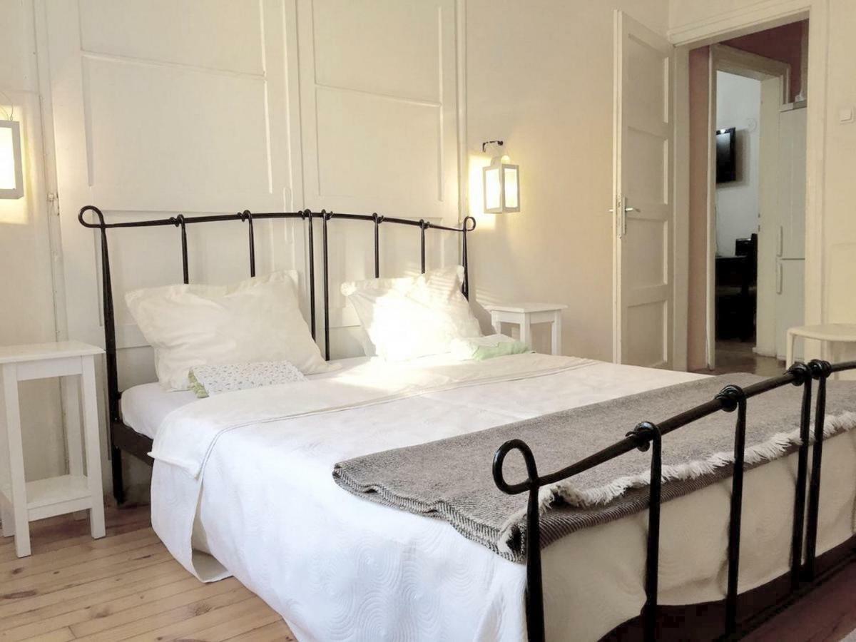 Interhost Guest Rooms And Apartments София Экстерьер фото